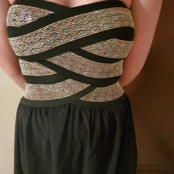 Formal Dress - Picture 4 of 4